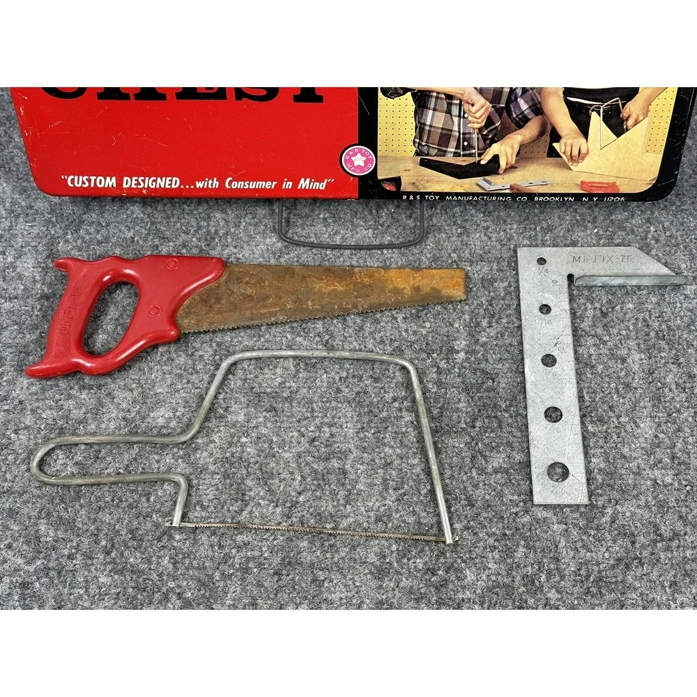 Mr. Fix er Fixer vintage toy metal‎ tool chest box Handsaw saw straight edge R&S